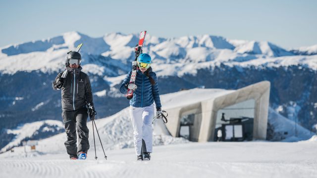 Immagine: sciare nelle Dolomiti